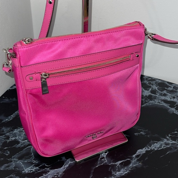 MICHAEL KORS Bag Jet Set Nylon Hot Pink Gabardine Messenger Crossbody AUTHENTIC - Picture 6 of 15